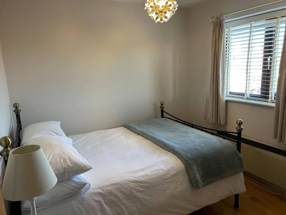 Cosy 2 Bed, From Holiday home *